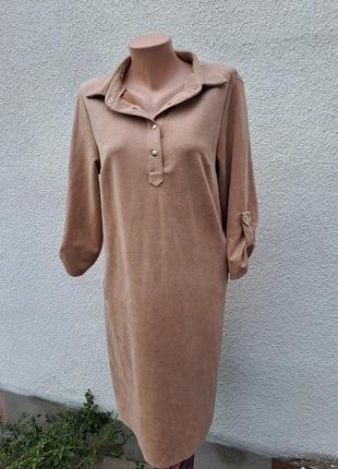 Платье женское прямого кроя с воротничком