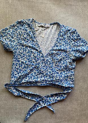 Топ на завʼязках, топ в квітковий принт