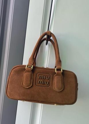 Сумочка в стилі miu miu arcadie
