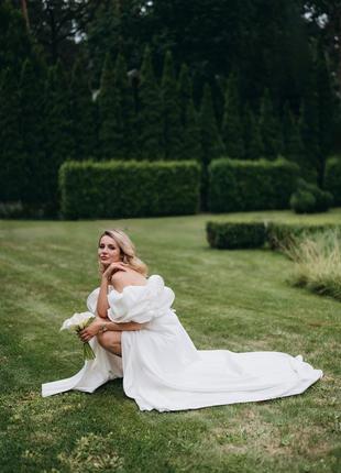 Весільна сукня monetre