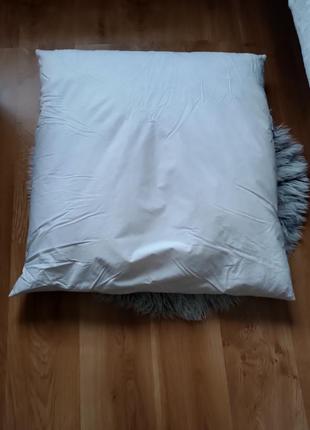 Подушка  oeko tex, розмір 80*80, наповнювач - пір'я.