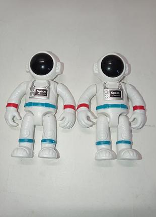 Фигурка космонавт астронавт space