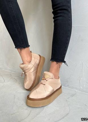 Дутики угги бежеві нюд на високій підошві платформі танкетці масивній