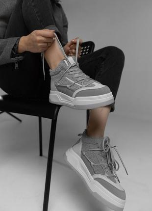 Жіночі теплі кросівки на осінь та зиму