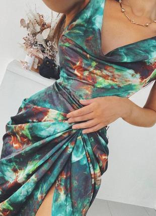 Сукрозаж cукня prettylittlething миди с драпировкой