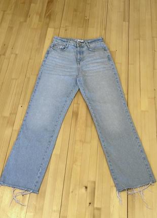 Светлые прямые джинсы zara с необработанным низом, трубы7 фото