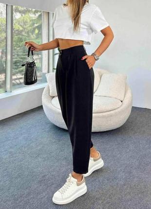 Жіночі класичні брюки