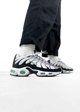 Мужские кроссовки nike air max tn plus черно белые повседневные кроссовки на лето легкие спортивные кроссовки2 фото