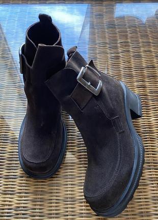 Шкіряні чоботи young spiritu made in italy оригінал,новий стан