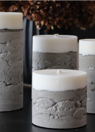 Соєві свічки з бетону1 фото
