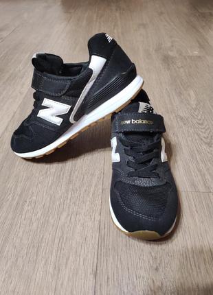 Кроссовки new balance размер 32-33