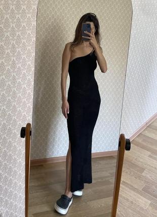Чорна сукня stradivarius