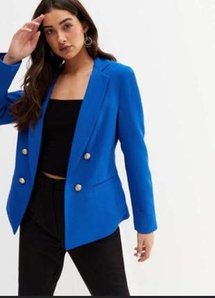 Яркий, стильный пиджак river island.