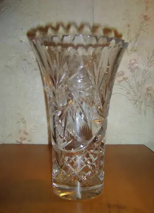 Большая новая хрустальная коллекционная ваза по низкой цене