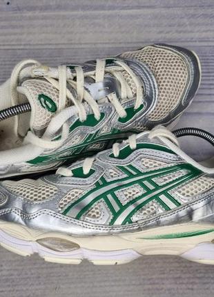 Кроссовки asics