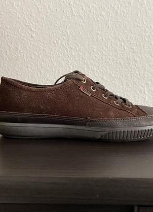 Кеди ecco