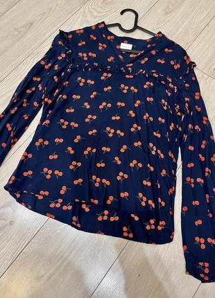 Блуза синя з довгим рукавом vila з принтом вишеньки s