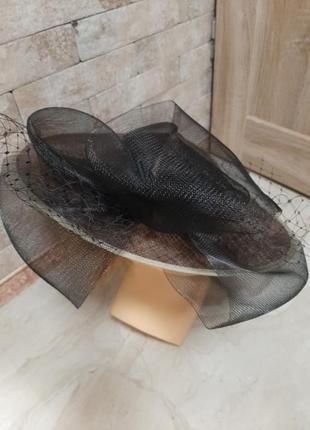 Дизайнерская шляпа vixen millinery6 фото