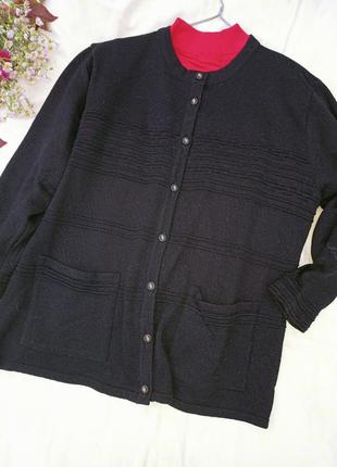 Якісний статусний чорний кардиган,56-58разів,quimo.