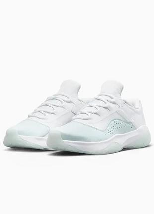 Кроссовки кожаные оригинал air jordan 11 cmft low dv2629-100
