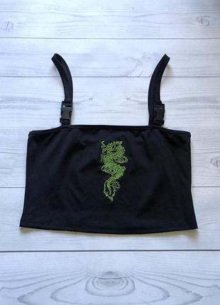 Топ черный с драконом с карабинами