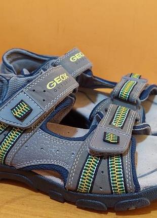 Детские фирменные сандалии geox