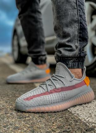 Кросівки чоловічі adidas yeeze boost 350 сірі1 фото