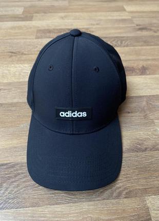 Чоловіча кепка adidas original l/xl . нова оригінальна1 фото