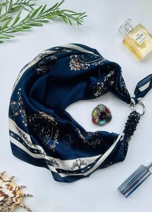 Дизайнерська хустка "зоряний орнамент" від бренда my scarf, прикрашена натуральним каменем