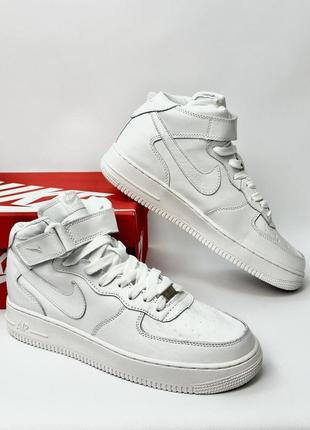 Кроссовки высокие nike air force белые10 фото