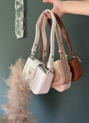 Сумка с регулируемой ручкой на плечо