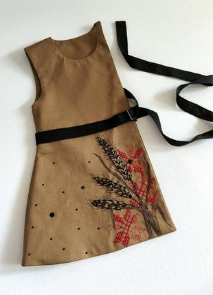 Жилет с вышивкой