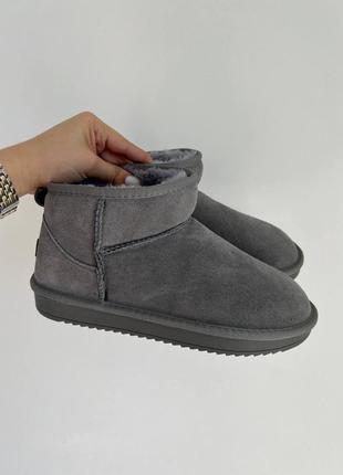 Ugg ultra mini silver
