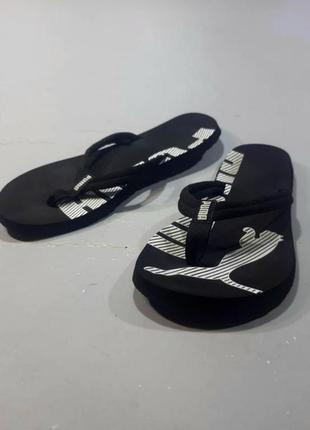 Шлепанцы, вьетнамки