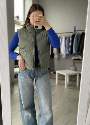 Трендова модель жилетки zara
