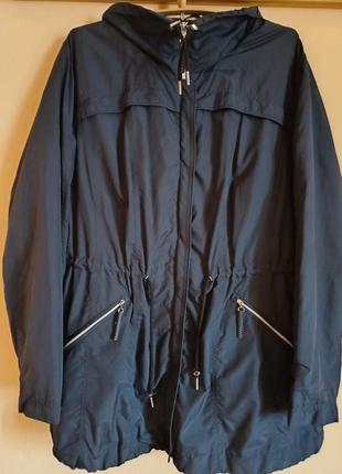 Ветровка женская
