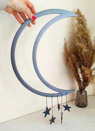 Настенный декор луна с подвесными звездами из дерева в серебянном цвете