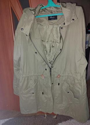 Плащ-ветровка