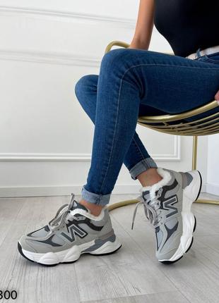 Женские утепленные кроссовки