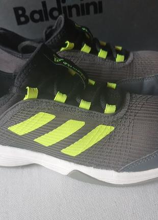 Adidas оригинал! стильные легкие кроссовки