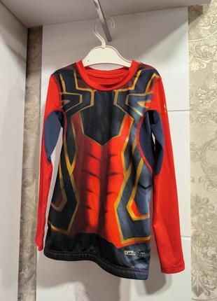 Спортивна футболка