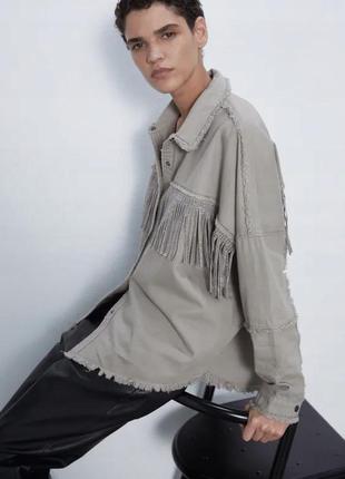 Стильная оверсайз рубашка с бахромой zara