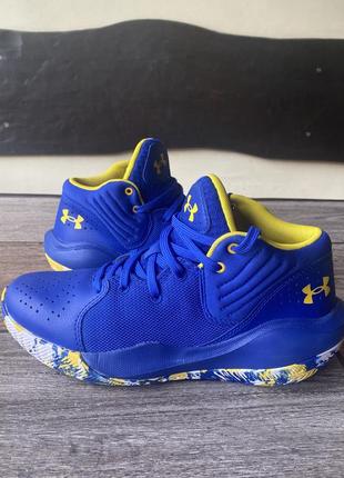 Кроссовки under armour