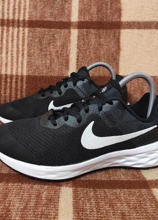 Оригинальные кроссовки nike revolution