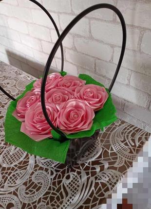 Букет з 7 рожевих троянд 🌹 з атласних стрічок5 фото