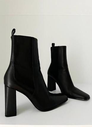 Шкіряні ботильйони черевички осінь zara