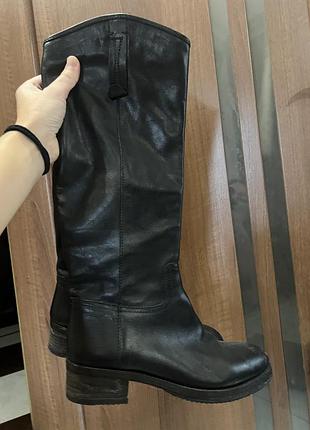 Кожаные сапоги
