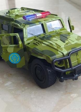 Машинка военная тигр