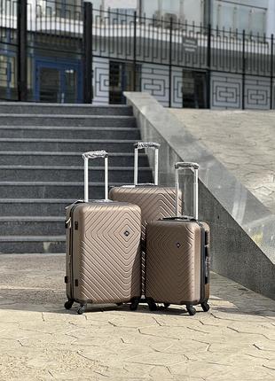 3 шт комплект ударопрочный wings чемодан дорожный  на колесах польша 4 колеса