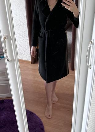 Пальто жіноче с декором